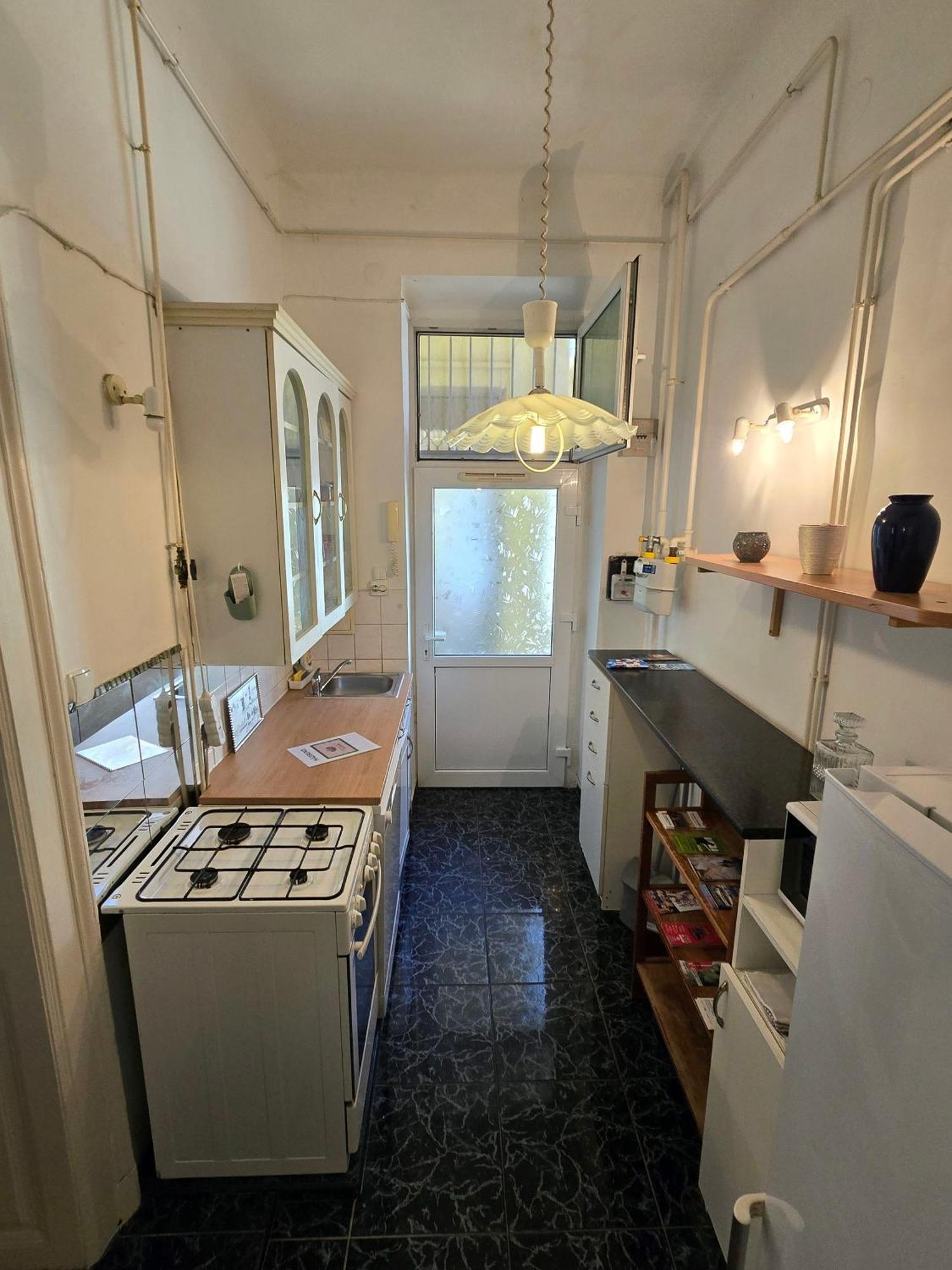 Urban Nest Apartment